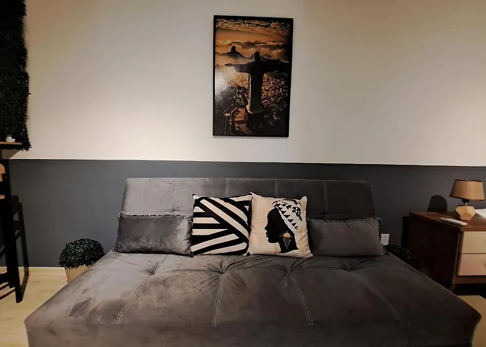Flat Novinho Cinelândia LAPA VLT e Metrô Aeroporto - Rock in Rio Apartamento Rio de Janeiro